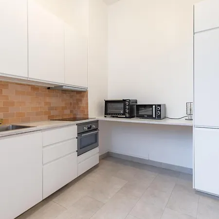 Modern Air-conditioned Arc De Triomphe * باريس