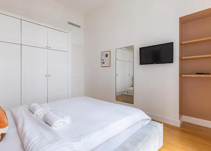 Modern Air-conditioned Arc De Triomphe Apartamento