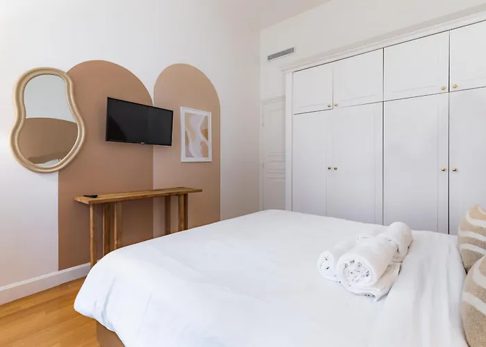 شقة Modern Air-conditioned Arc De Triomphe *