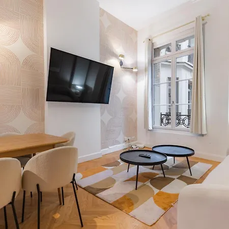 Διαμέρισμα Modern Air-conditioned Arc De Triomphe *